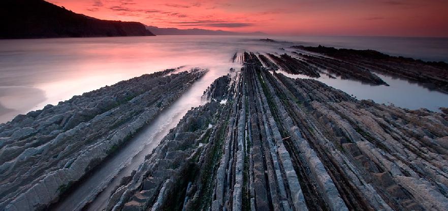 Playa de Itzurun, escenario de la famosa serie Juego de Tronos de HBO